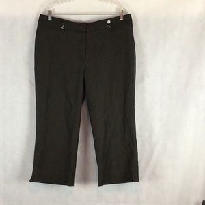 Dressbarn Capris🛍